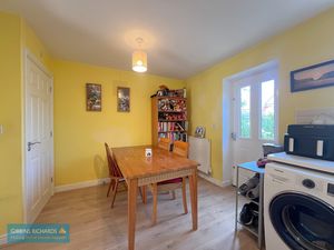 Dining Space- click for photo gallery